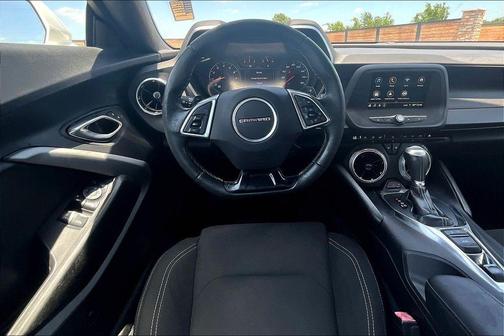 Summit White 2019 Chevrolet Camaro 1LT