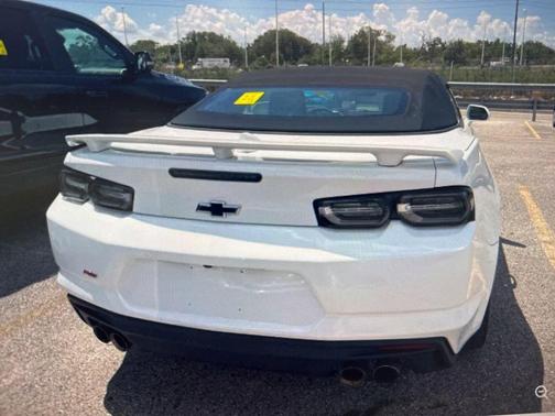 Summit White 2019 Chevrolet Camaro 1LT