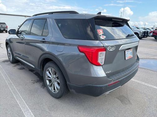 Gray Metallic 2022 Ford Explorer XLT