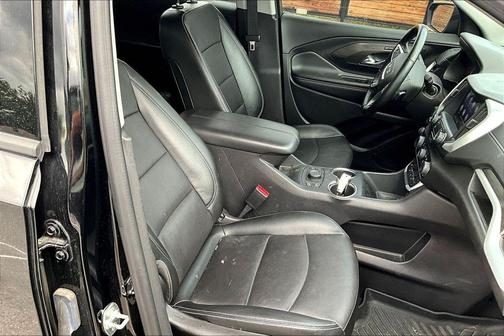 Ebony Twilight Metallic 2024 GMC Terrain SLT