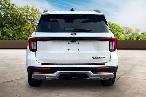 Star White 2026 Ford Explorer Tremor