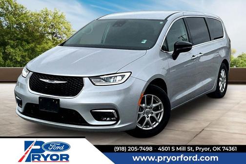 Silver Mist Clearcoat 2024 Chrysler Pacifica Touring-L