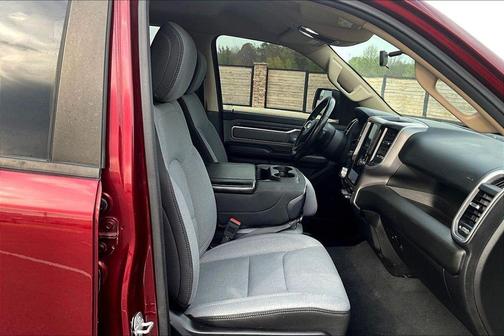 Delmonico Red Pearlcoat 2019 RAM 1500 Big Horn