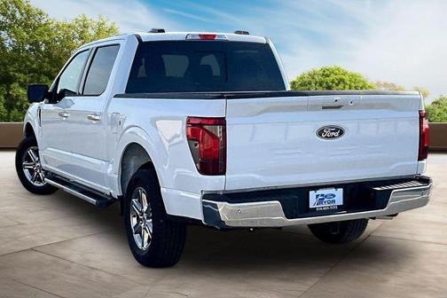 Oxford White 2025 Ford F-150 XLT