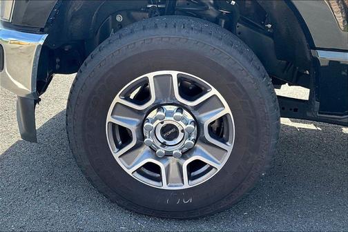 Black Metallic 2025 Ford F-250 Lariat