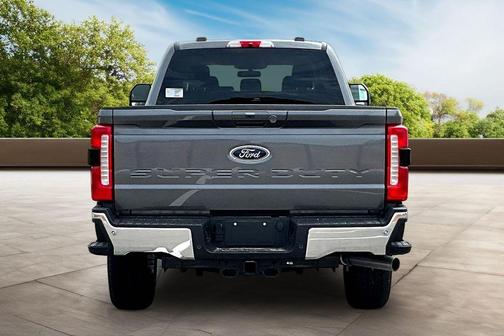 Carbonized Gray Metallic 2026 Ford F-350 Lariat Super Duty