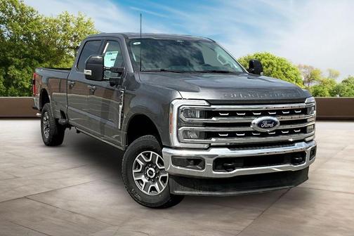 Carbonized Gray Metallic 2026 Ford F-350 Lariat Super Duty