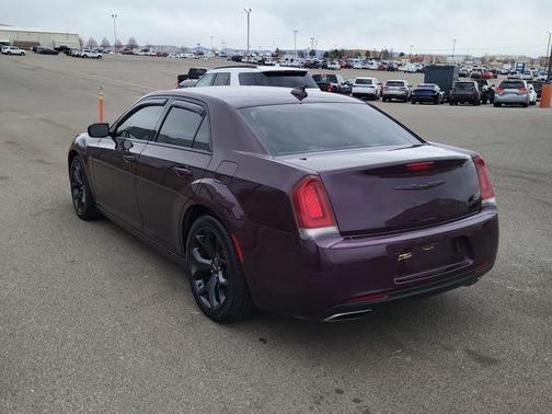 2021 Chrysler 300 Touring