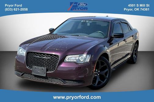 2021 Chrysler 300 Touring