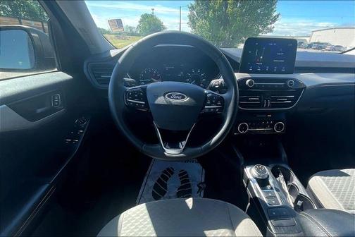 Blue Metallic 2022 Ford Escape SE