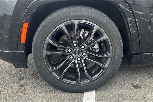 2024 Jeep Grand Wagoneer L Series II