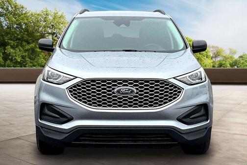 Iconic Silver Metallic 2024 Ford Edge SE