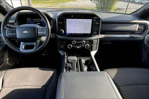 Oxford White 2025 Ford F-150 XLT