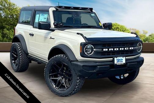Desert Sand 2026 Ford Bronco Base