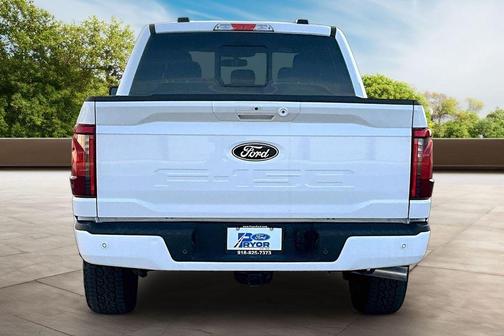 Oxford White 2025 Ford F-150 XLT