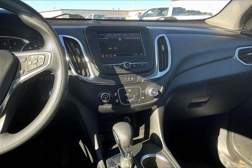 Summit White 2022 Chevrolet Equinox 1LT