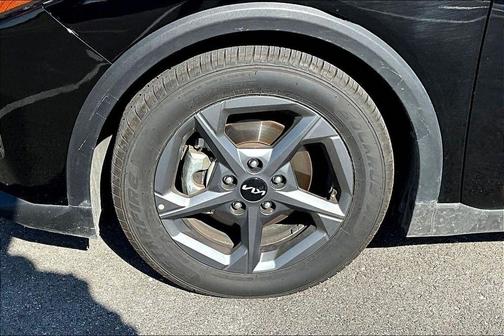Aurora Black Pearl 2025 Kia K4