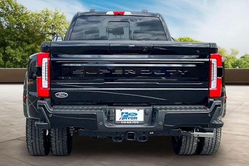 Agate Black Metallic 2026 Ford F-350 Platinum