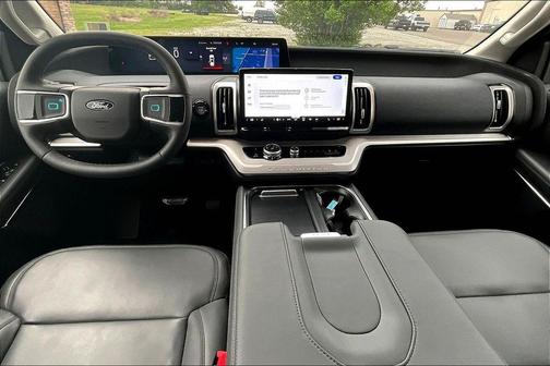 Oxford White 2026 Ford Expedition Active
