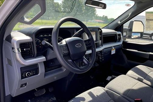 Oxford White 2026 Ford F-350 XL