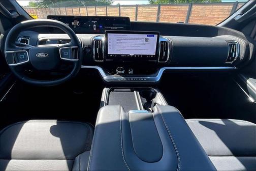 Oxford White 2026 Ford Expedition Platinum