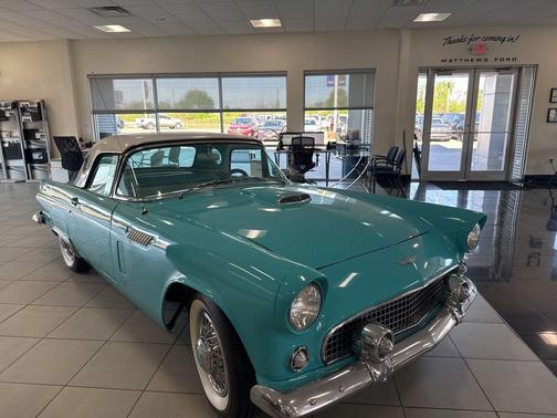 1956 Ford Thunderbird