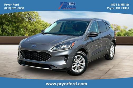 Gray Metallic 2022 Ford Escape SE