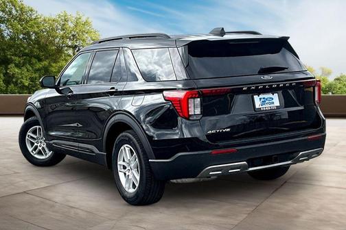 Agate Black Metallic 2026 Ford Explorer Active