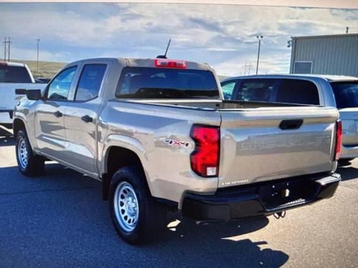 2024 Chevrolet Colorado WT