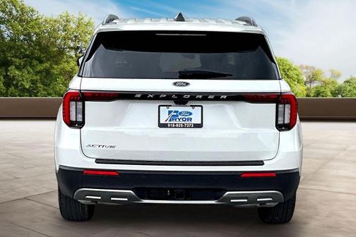 Star White 2026 Ford Explorer Active