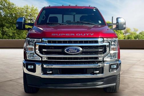 Rapid Red Metallic Tinted Clearcoat 2022 Ford F-350 Lariat Super Duty
