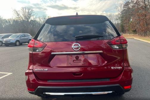 2020 Nissan Rogue SV