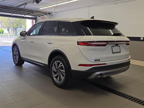 Ceramic Pearl Metallic Tri-Coat 2024 Lincoln Corsair Premiere AWD
