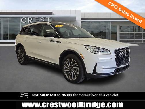 Crystal White Metallic Clearcoat 2025 Lincoln Corsair Reserve AWD
