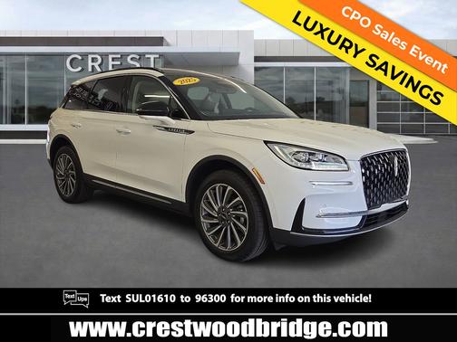 Crystal White Metallic Clearcoat 2025 Lincoln Corsair Reserve AWD