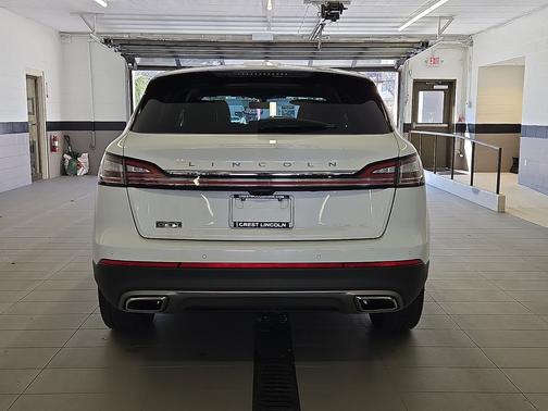 Ceramic Pearl Metallic Tinted Clearcoat 2022 Lincoln Nautilus Reserve AWD
