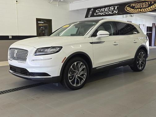 2022 Lincoln Nautilus Reserve