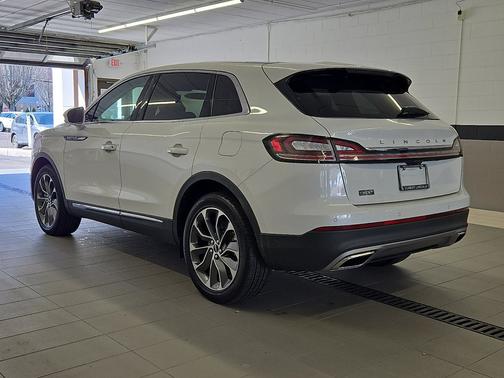 Ceramic Pearl Metallic Tinted Clearcoat 2022 Lincoln Nautilus Reserve AWD