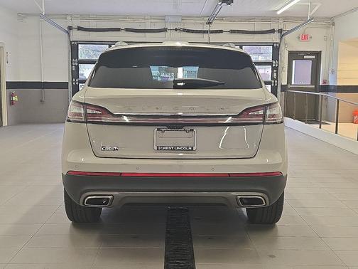 Ceramic Pearl Metallic Tinted Clearcoat 2022 Lincoln Nautilus Reserve AWD