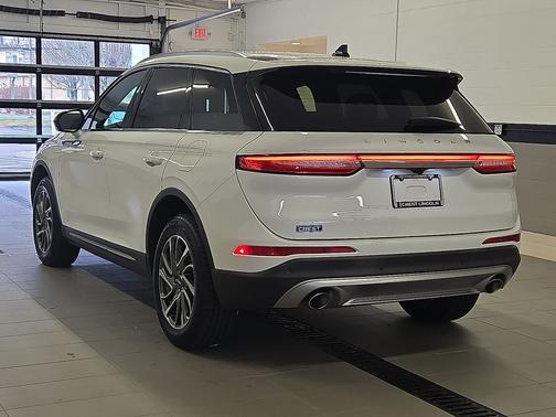 Ceramic Pearl Metallic Tri-Coat 2022 Lincoln Corsair Standard AWD