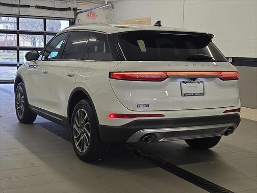 2022 Lincoln Corsair Standard AWD