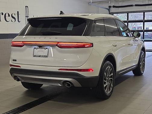 Ceramic Pearl Metallic Tri-Coat 2022 Lincoln Corsair Standard AWD