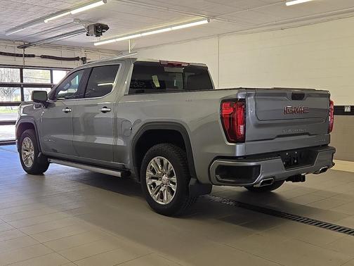 Sterling Metallic 2025 GMC Sierra 1500 4WD Crew Cab 147" Denali