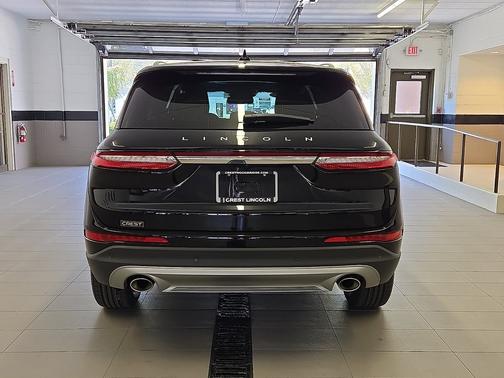 Infinite Black Metallic Clearcoat 2022 Lincoln Corsair Standard AWD