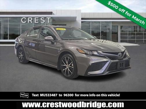 2021 Toyota Camry SE Auto (Natl)
