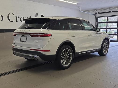 2023 Lincoln Corsair Standard AWD