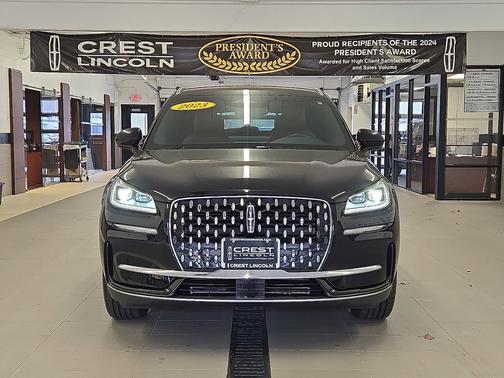 Infinite Black Metallic Clearcoat 2023 Lincoln Corsair Reserve AWD