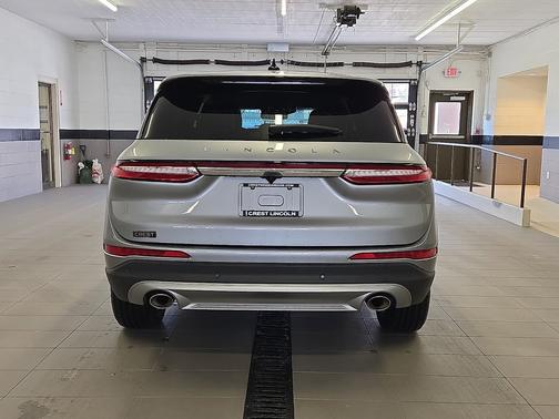 Silver Radiance Metallic Clearcoat 2023 Lincoln Corsair Standard AWD