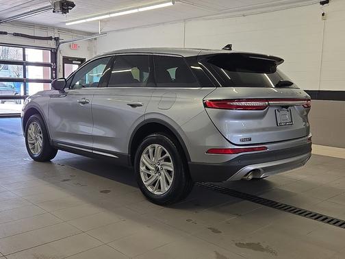 Silver Radiance Metallic Clearcoat 2023 Lincoln Corsair Standard AWD