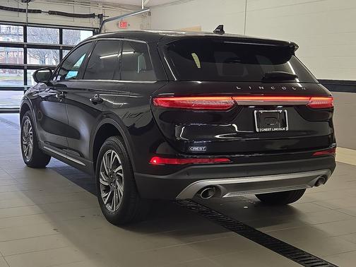 Infinite Black Metallic Clearcoat 2023 Lincoln Corsair Standard AWD